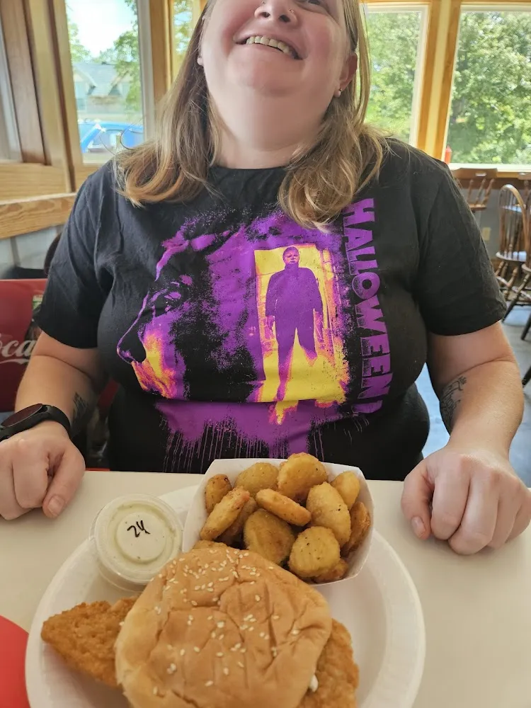 Big Fish Sandwich Fried Pickles